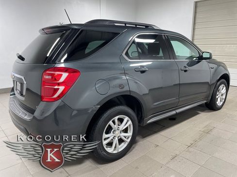 Used 2017 Chevrolet Equinox LT w/ Convenience Package image 6