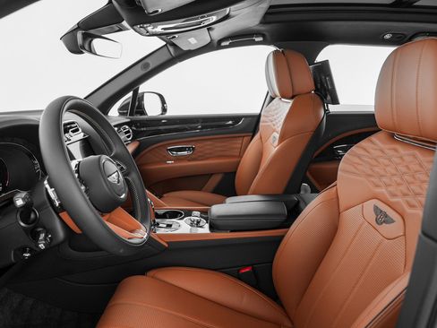 Used 2023 Bentley Bentayga Extended Wheelbase AWD/4WD image 15