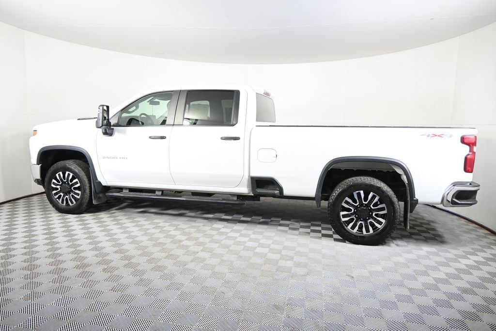 Used 2021 Chevrolet Silverado 2500 W/T w/ WT Convenience Package AWD/4WD image 3