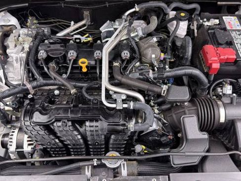 Used 2025 Nissan Altima 2.5 SV FWD image 35