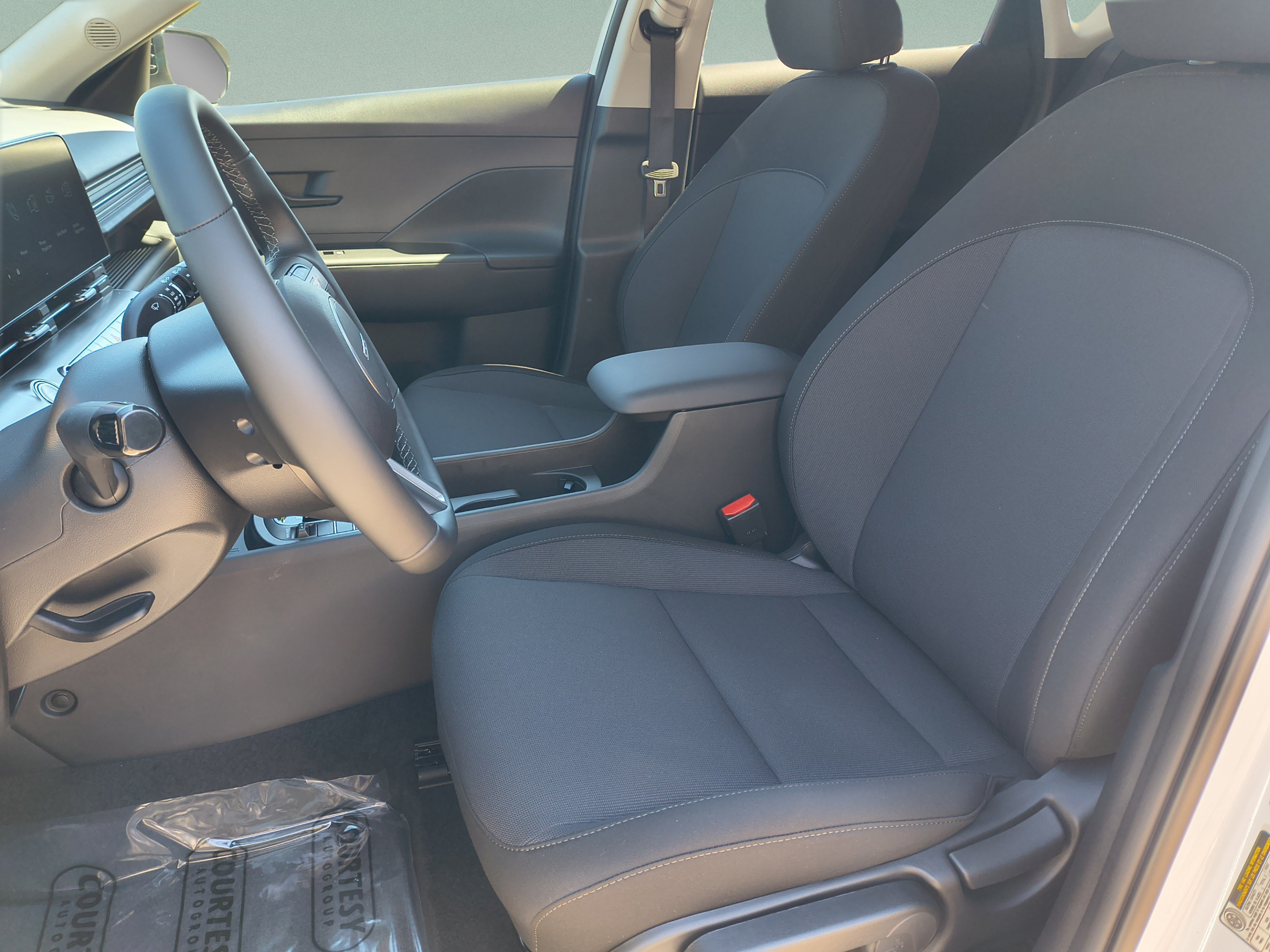 New 2027 Hyundai Kona SEL Sport FWD image 17