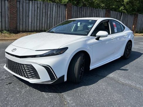 New 2026 Toyota Camry SE w/ Convenience Package FWD image 7