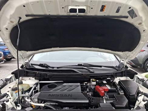 Certified 2022 Nissan Rogue SV AWD/4WD image 27