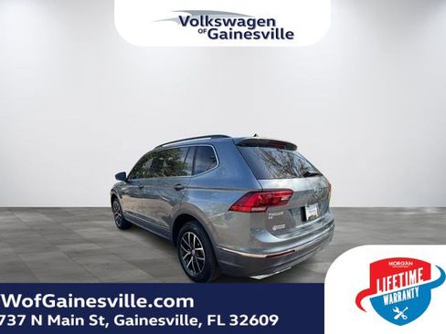 Used 2021 Volkswagen Tiguan SE FWD image 4