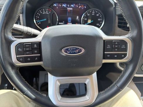 Used 2024 Ford Expedition Limited AWD/4WD image 19