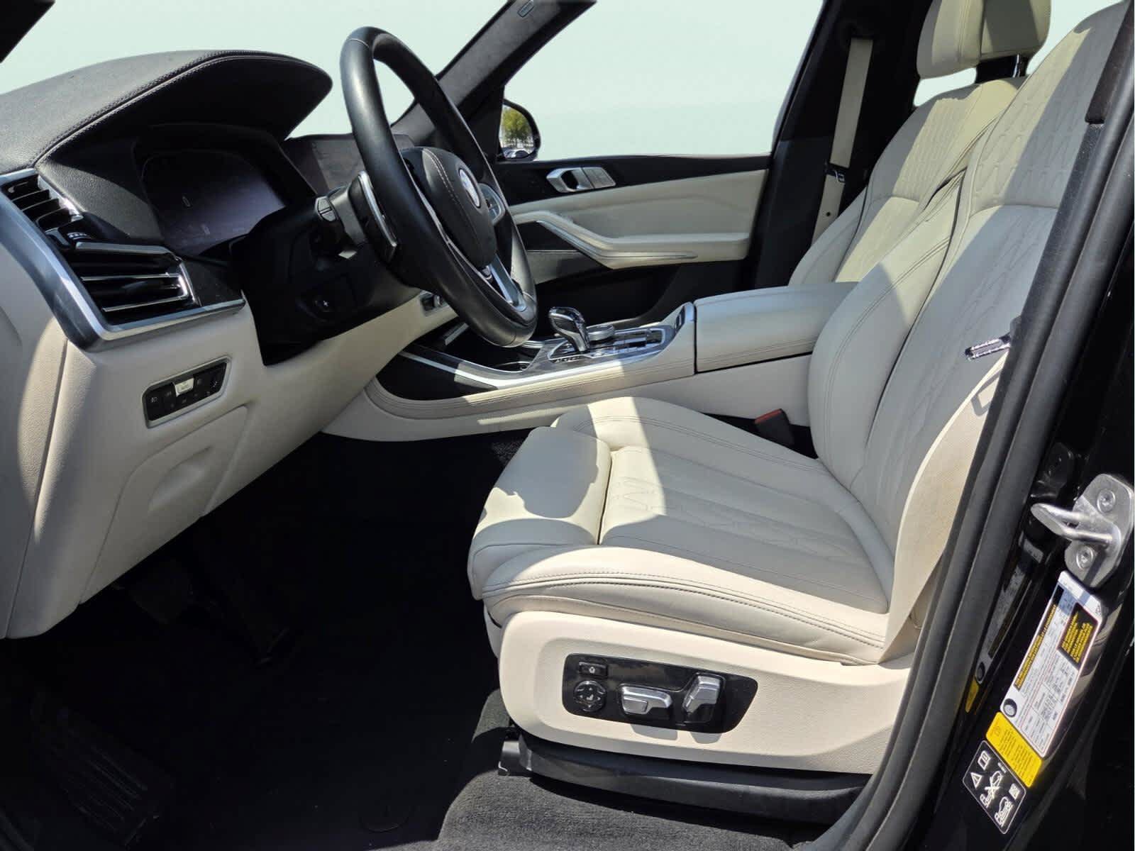 Used 2022 BMW X7 xDrive40i w/ Premium Package AWD/4WD image 10