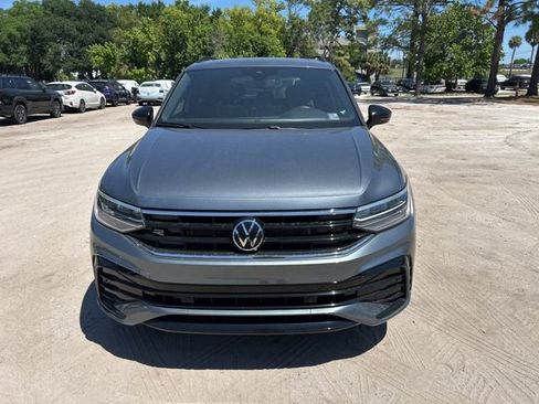 Used 2024 Volkswagen Tiguan SE R-Line image 16