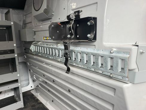Used 2022 Ford Transit 250 Low Roof AWD image 28