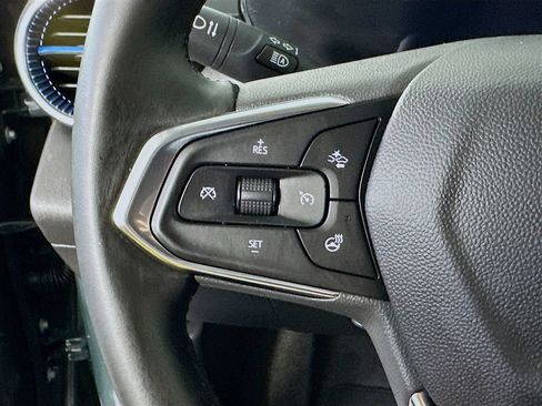 Used 2025 Chevrolet Trax LT w/ Driver Confidence Package FWD image 24