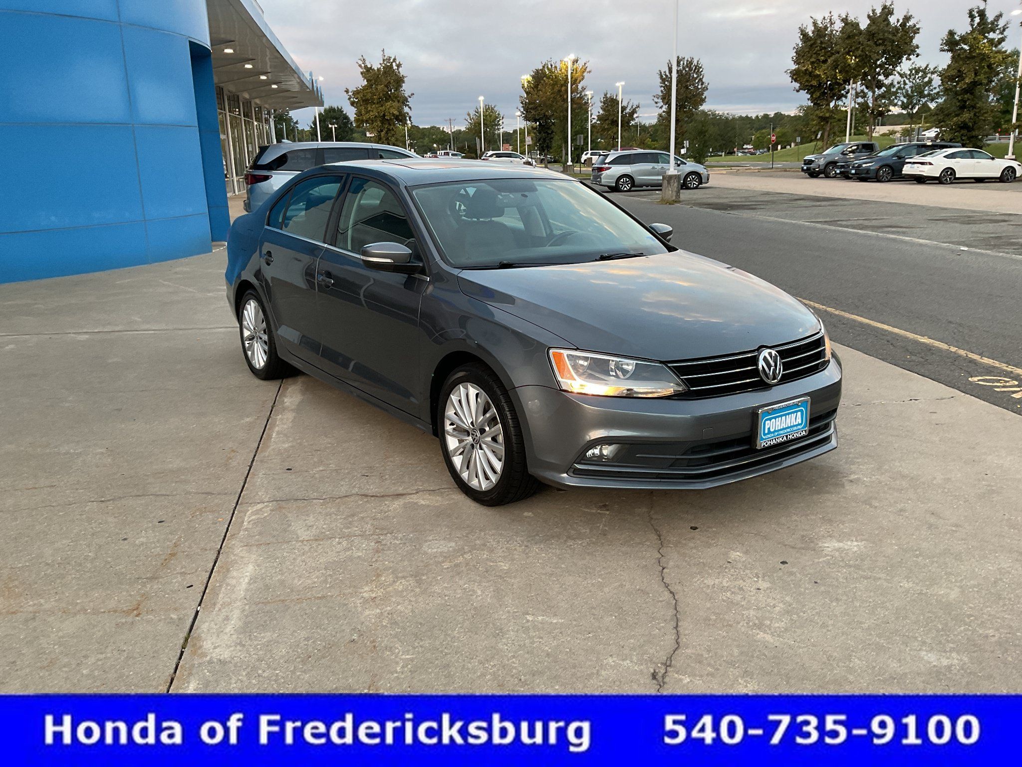 Used 2015 Volkswagen Jetta SE FWD image 9
