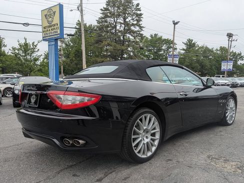 Used 2011 Maserati GranTurismo Convertible RWD image 7