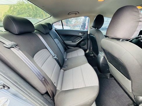 Used 2017 Kia Forte S w/ S Technology Package image 13