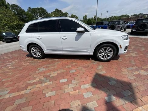 Used 2017 Audi Q7 3.0T Premium Plus AWD/4WD image 37