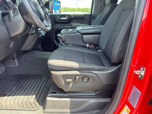Used 2024 Chevrolet Silverado 2500 Custom w/ Custom Convenience Package AWD/4WD image 10