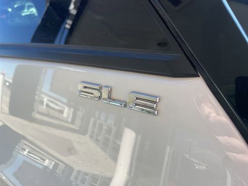 Used 2021 GMC Terrain SLE w/ Driver Convenience Package image 15