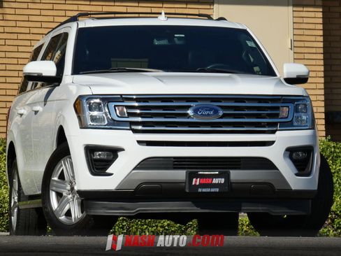 Used 2020 Ford Expedition Max XLT w/ Equipment Group 202A RWD image 3