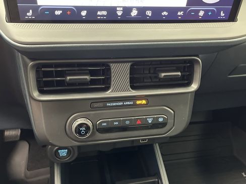 New 2025 Ford Maverick XLT w/ XLT Luxury Package image 20