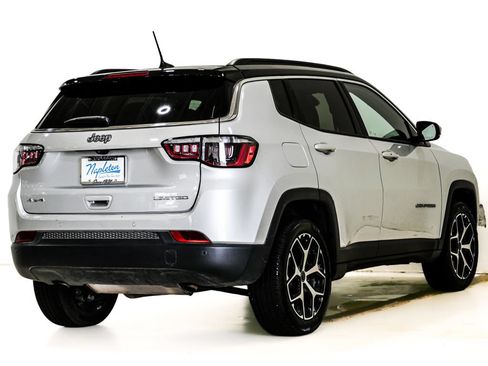Used 2025 Jeep Compass Limited AWD/4WD image 6