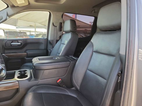 Used 2021 Chevrolet Silverado 1500 LT Trail Boss w/ Convenience Package II image 11