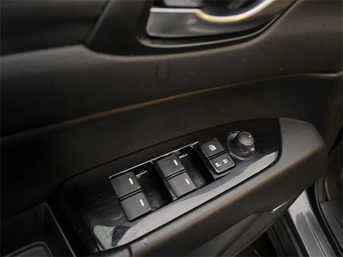 Used 2019 MAZDA CX-5 Touring image 13