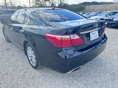 Used 2012 Lexus LS 460 AWD w/ Comfort Pkg image 4