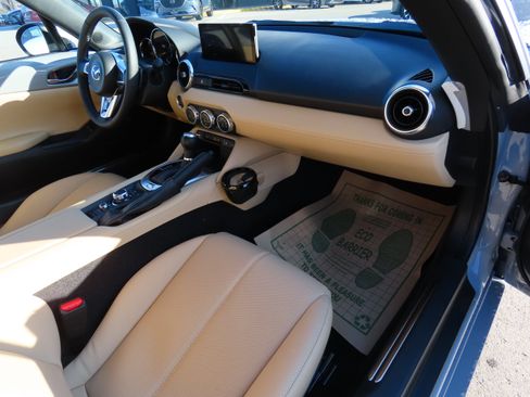 New 2025 MAZDA MX-5 Miata RF Grand Touring w/ Appearance Package image 10
