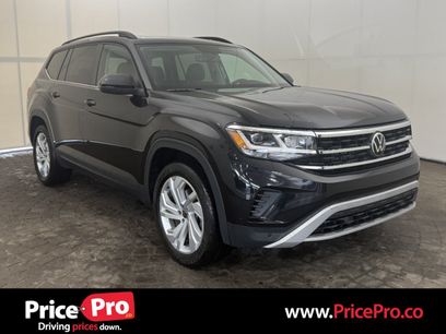 Used 2023 Volkswagen Atlas SE w/ Panoramic Sunroof Package