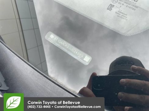 Used 2025 Toyota Camry SE FWD image 29