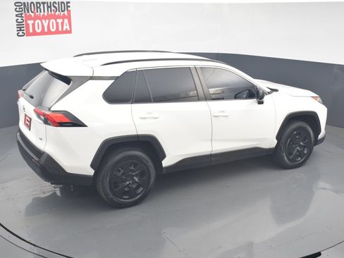 Used 2021 Toyota RAV4 LE FWD image 19