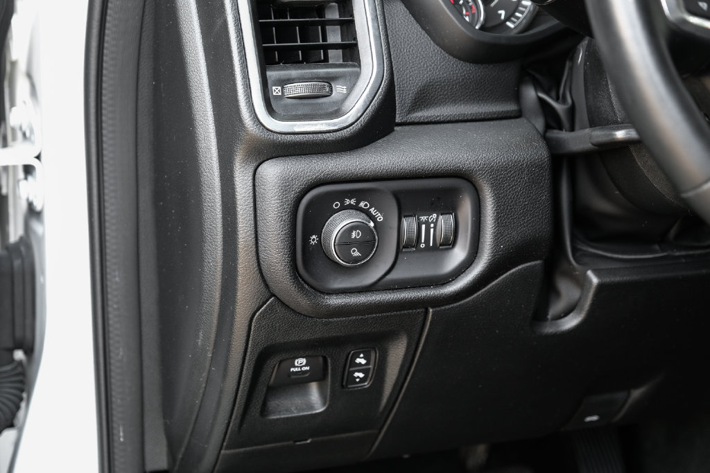 Used 2023 RAM 1500 Laramie AWD/4WD image 38