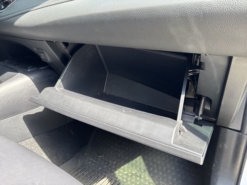 Used 2025 Toyota Corolla XSE FWD image 25