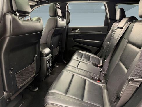 Used 2020 Jeep Grand Cherokee Limited w/ Luxury Group II AWD/4WD image 23