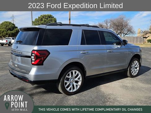 Used 2023 Ford Expedition Limited image 12