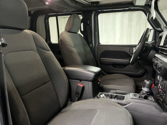 Used 2024 Jeep Gladiator Sport AWD/4WD image 27