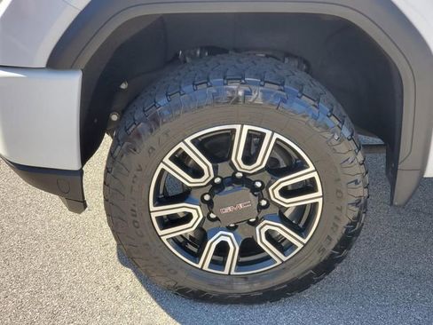 Used 2021 GMC Sierra 2500 AT4 w/ Gooseneck/5TH Wheel Package image 9
