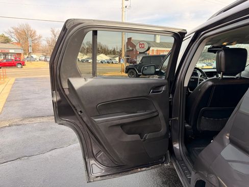 Used 2013 GMC Terrain SLT w/ Chrome and Technology Package image 20