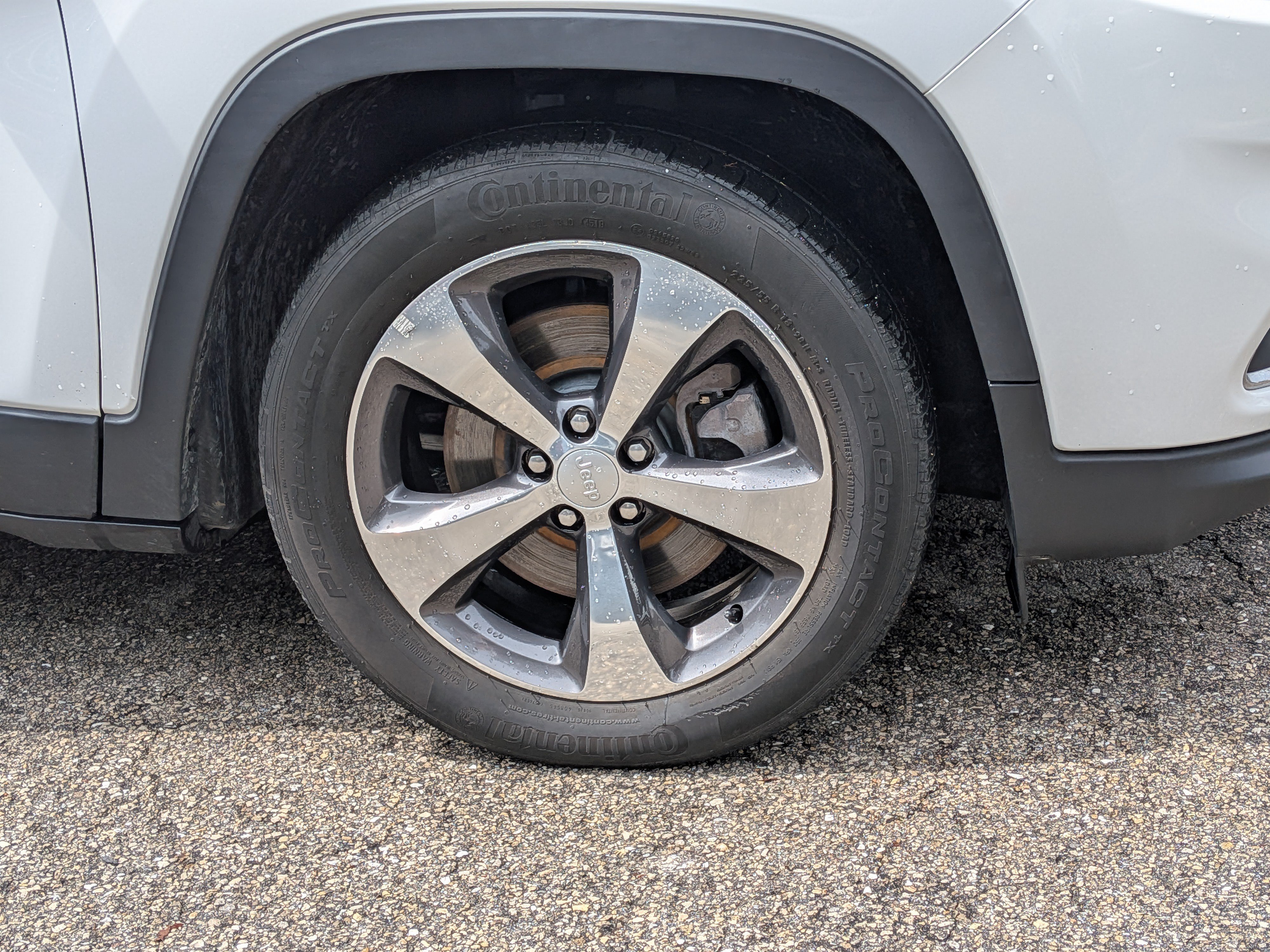 Used 2020 Jeep Cherokee Limited FWD image 11