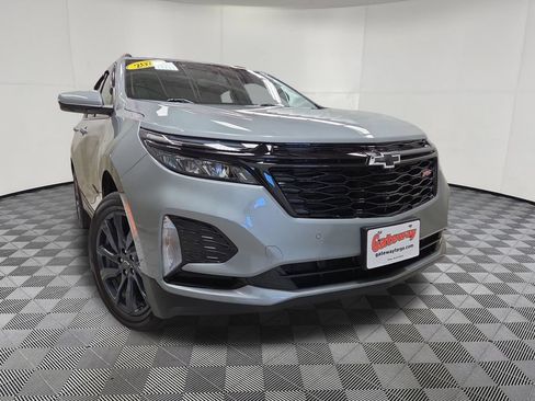 Used 2024 Chevrolet Equinox RS AWD/4WD image 2