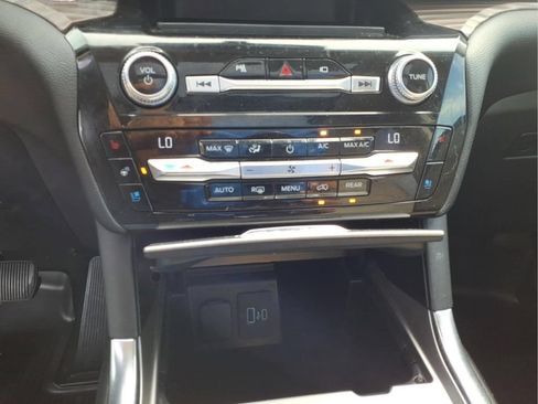 Used 2021 Ford Explorer Limited w/ Hybrid Equipment Group 310A RWD image 21