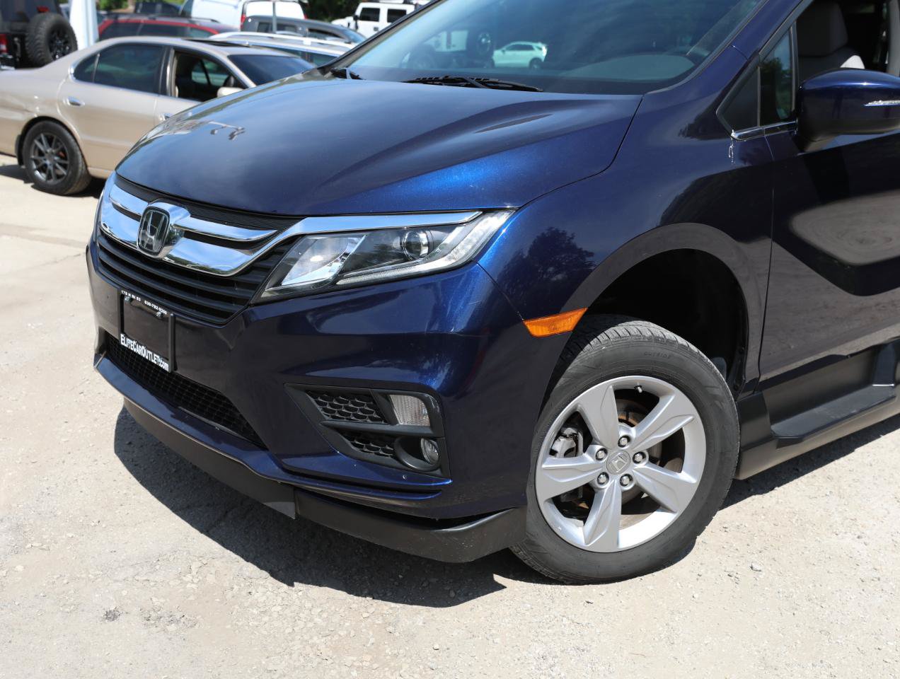 Used 2019 Honda Odyssey EX image 2