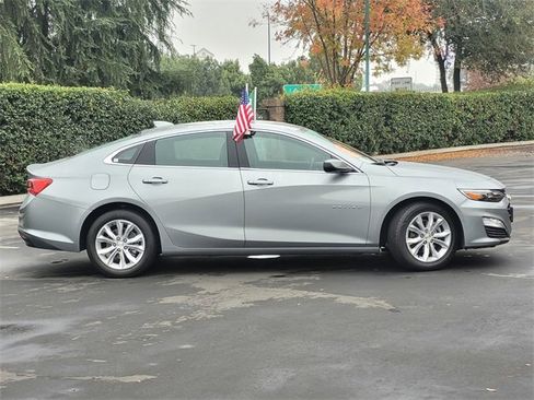 Used 2024 Chevrolet Malibu LT image 4