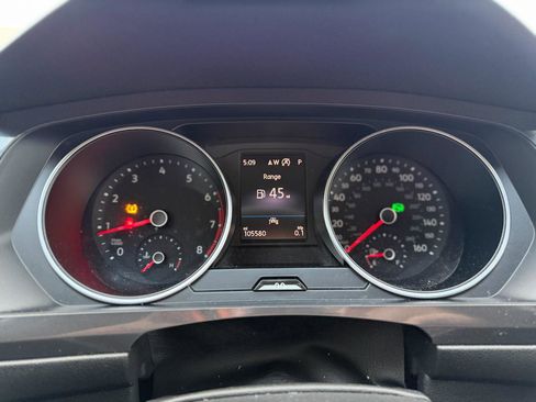 Used 2021 Volkswagen Tiguan SE image 20