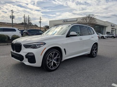 Used 2021 BMW X5 sDrive40i w/ M Sport Package image 9