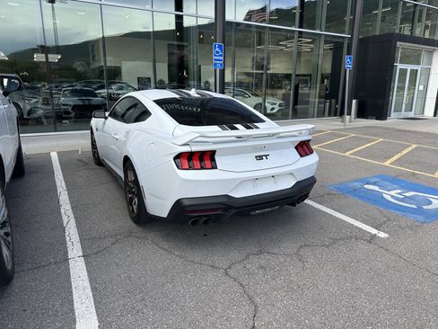 Used 2024 Ford Mustang GT Premium w/ GT Performance Package RWD image 4