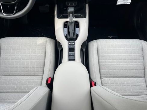 New 2026 Honda HR-V LX image 32