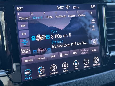 Used 2020 Chrysler Pacifica Touring-L Plus image 19