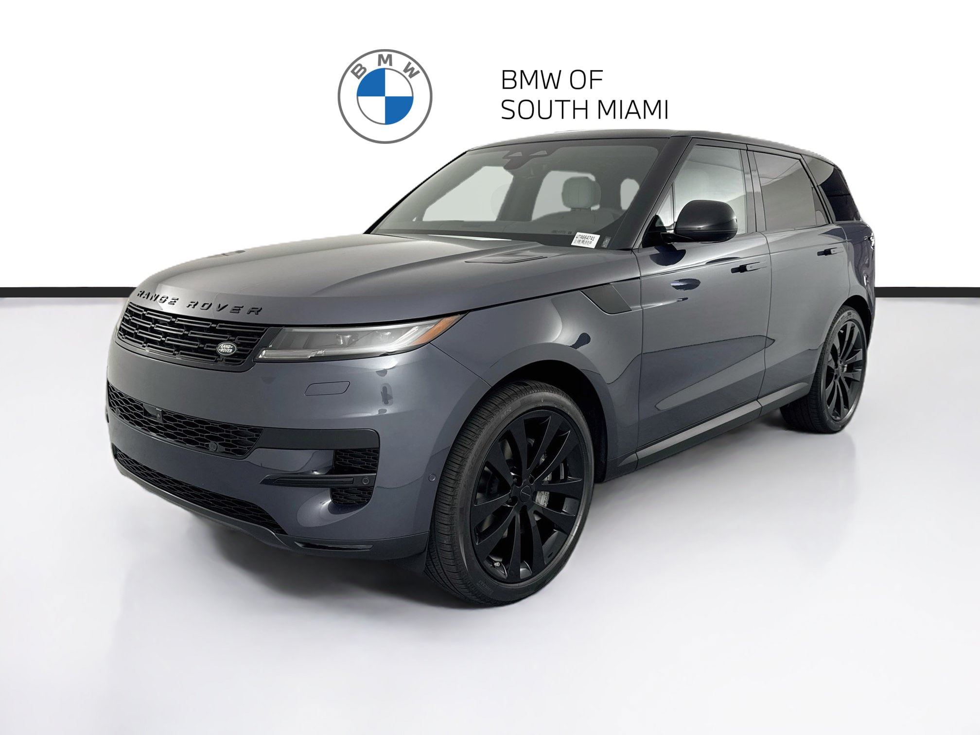 Used 2026 Land Rover Range Rover Sport SE AWD/4WD image 3