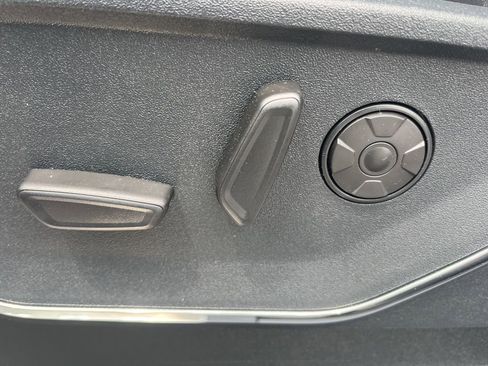 New 2025 Ford F250 Platinum image 18