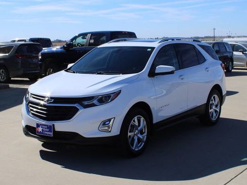 Used 2019 Chevrolet Equinox LT image 1