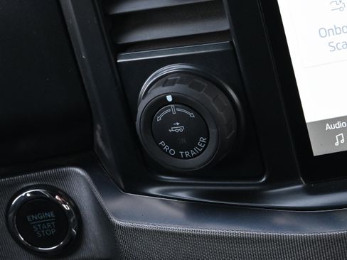 Used 2025 Ford F250 Platinum AWD/4WD image 24